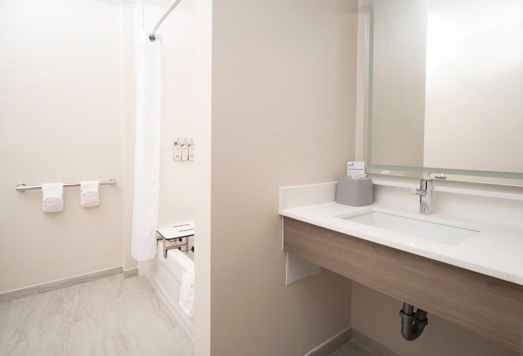 Holiday Inn Express & Suites Indianapolis - East By Ihg Dış mekan fotoğraf